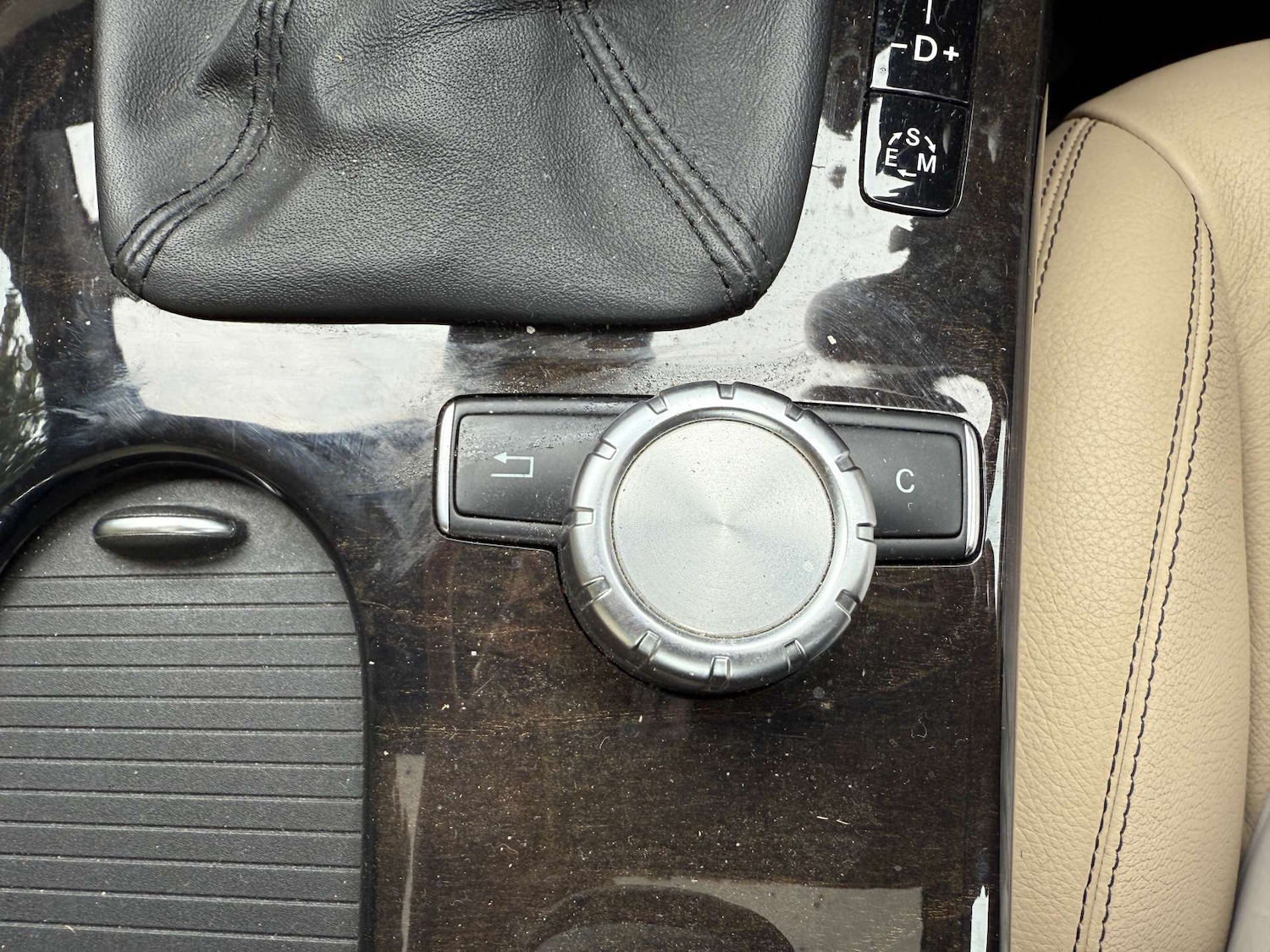 Used Mercedes-Benz SLK 2012 for sale - 76144432: Photo 25