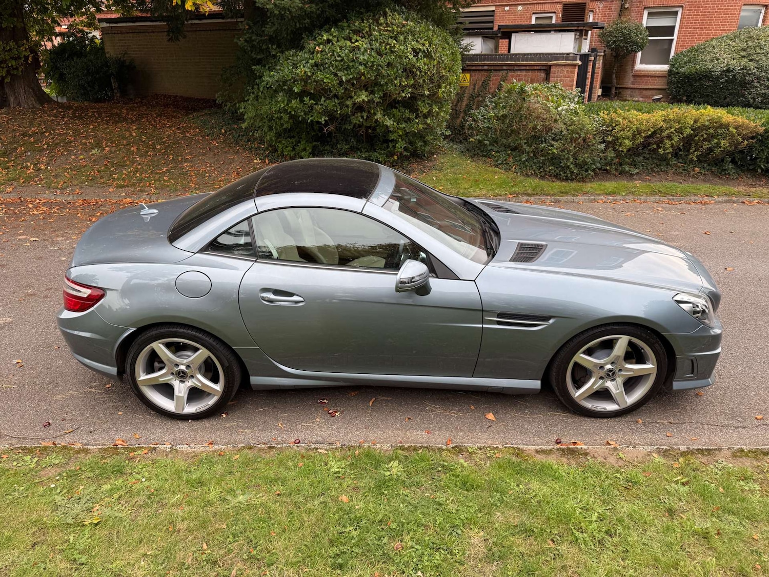 Used Mercedes-Benz SLK 2012 for sale - 76144432: Photo 7