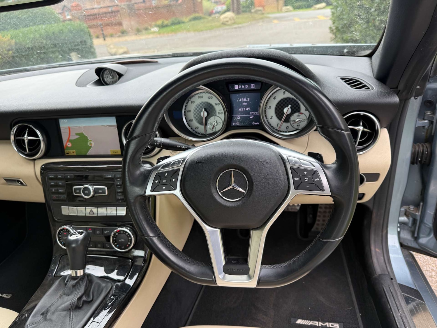 Used Mercedes-Benz SLK 2012 for sale - 76144432: Photo 9