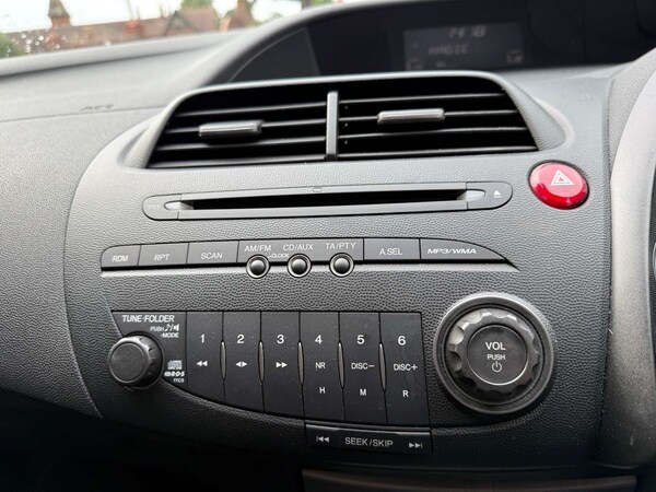 Used Honda Civic 2010 for sale - 76278041: Photo 21