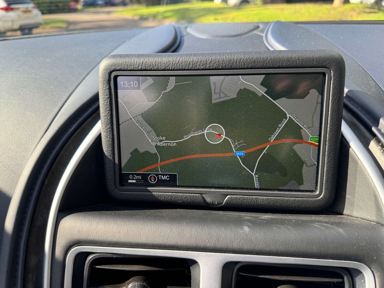 Used Aston Martin DB11 2018 for sale - 76601260: Photo 27