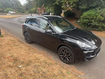 Used Porsche Cayenne 2015 for sale - 79661569: Photo