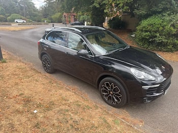 Used Porsche Cayenne 2015 for sale - 79661569: Photo