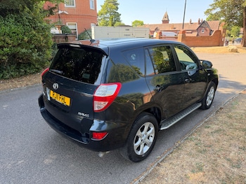 Used Toyota RAV4 2011 for sale - 79628421: Photo