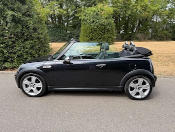 Used MINI Convertible 2006 for sale - 79301557: Photo