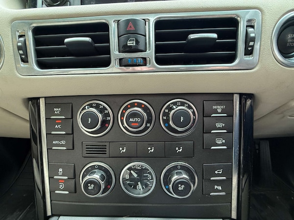 Used Land Rover Range Rover 2009 for sale - 76157436: Photo 16