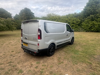 Used Renault Trafic 2020 for sale - 75733506: Photo