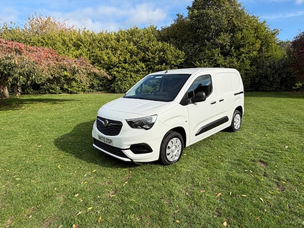 Used Vauxhall Combo 2021 for sale - 76161759: Photo 1