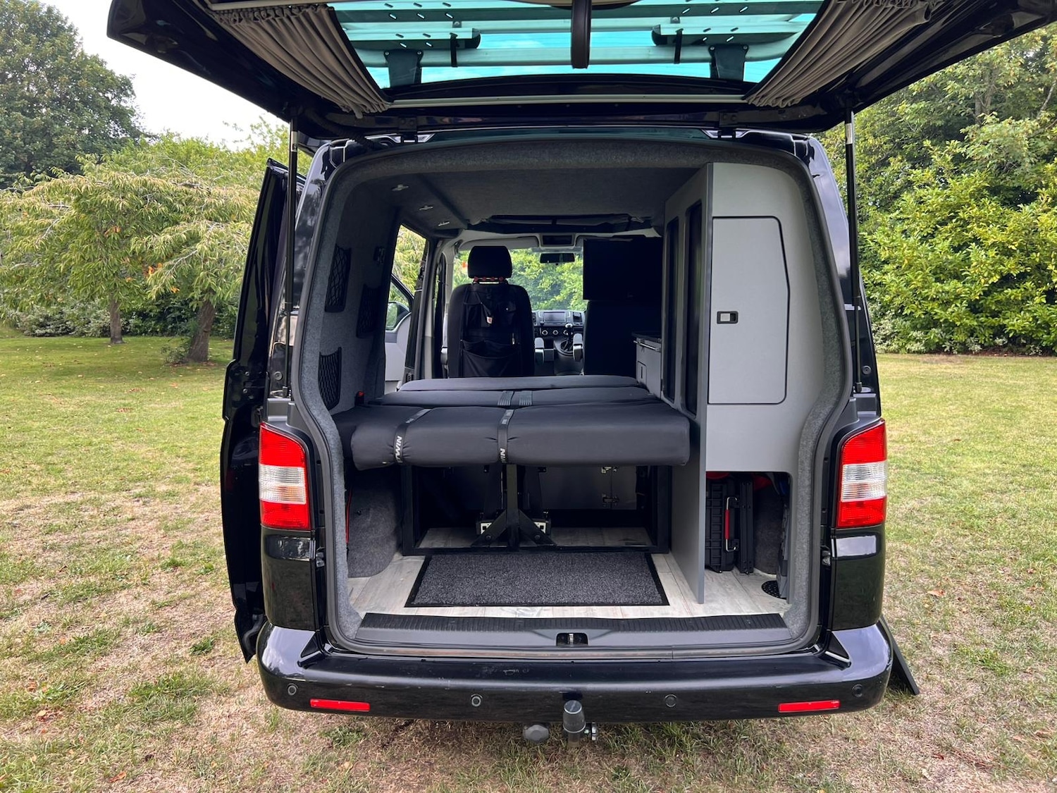 Used Volkswagen Transporter 2011 for sale - 76374498: Photo 9