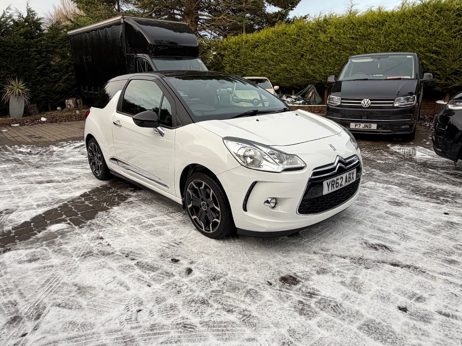 Used Citroen DS3 2012 for sale - 76640600: Photo 1