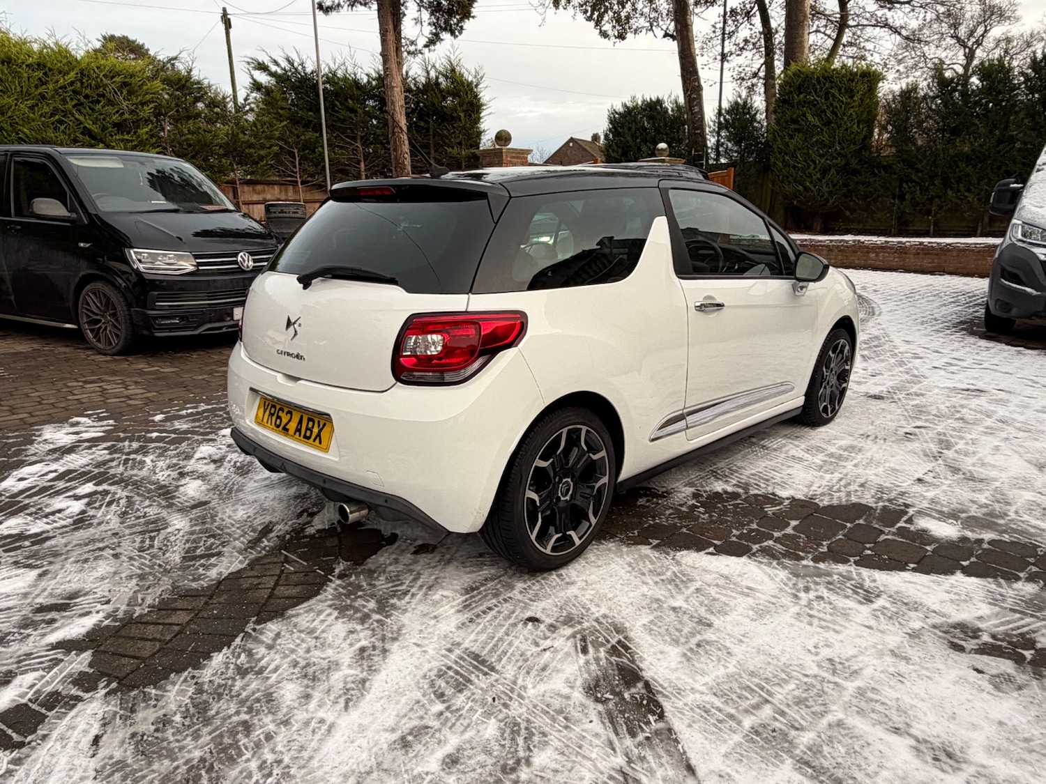 Used Citroen DS3 2012 for sale - 76640600: Photo 2