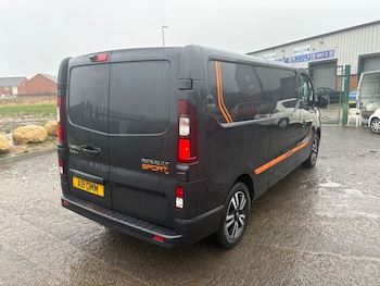 Used Renault Trafic 2022 for sale - 77019229: Photo