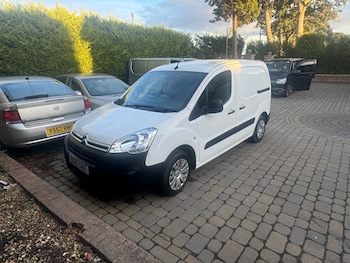 Used Citroen Berlingo 2018 for sale - 75952657: Photo