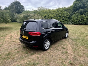 Used Volkswagen Touran 2019 for sale - 75541764: Photo
