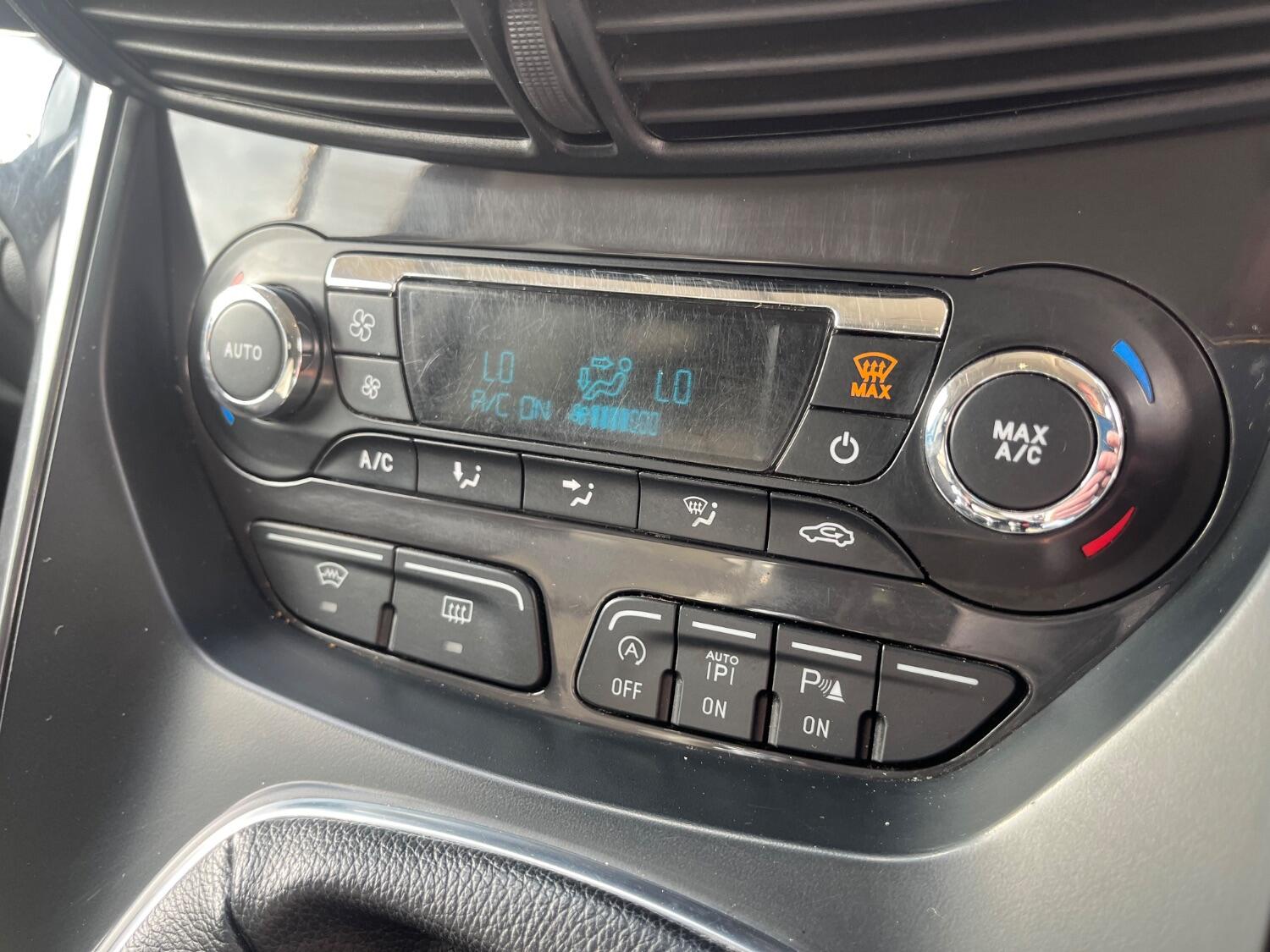 Used Ford Kuga 2016 for sale - 76058192: Photo 19