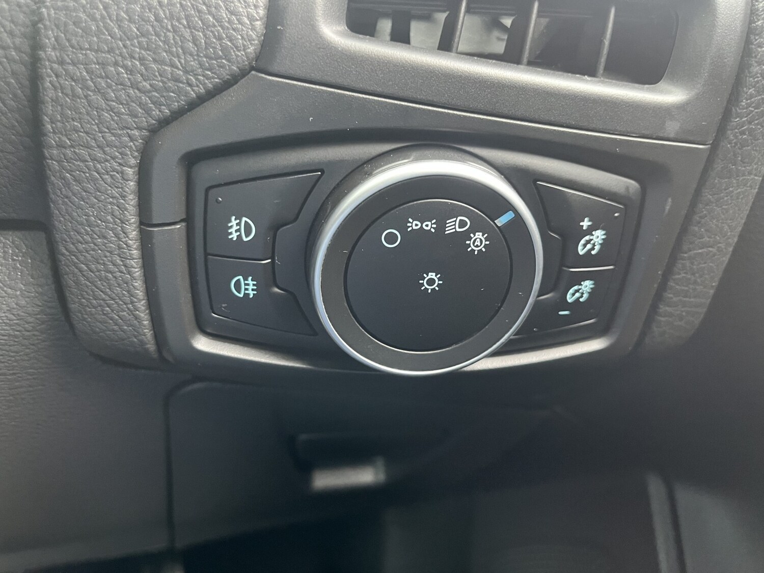 Used Ford Focus 2016 for sale - 77541664: Photo 25