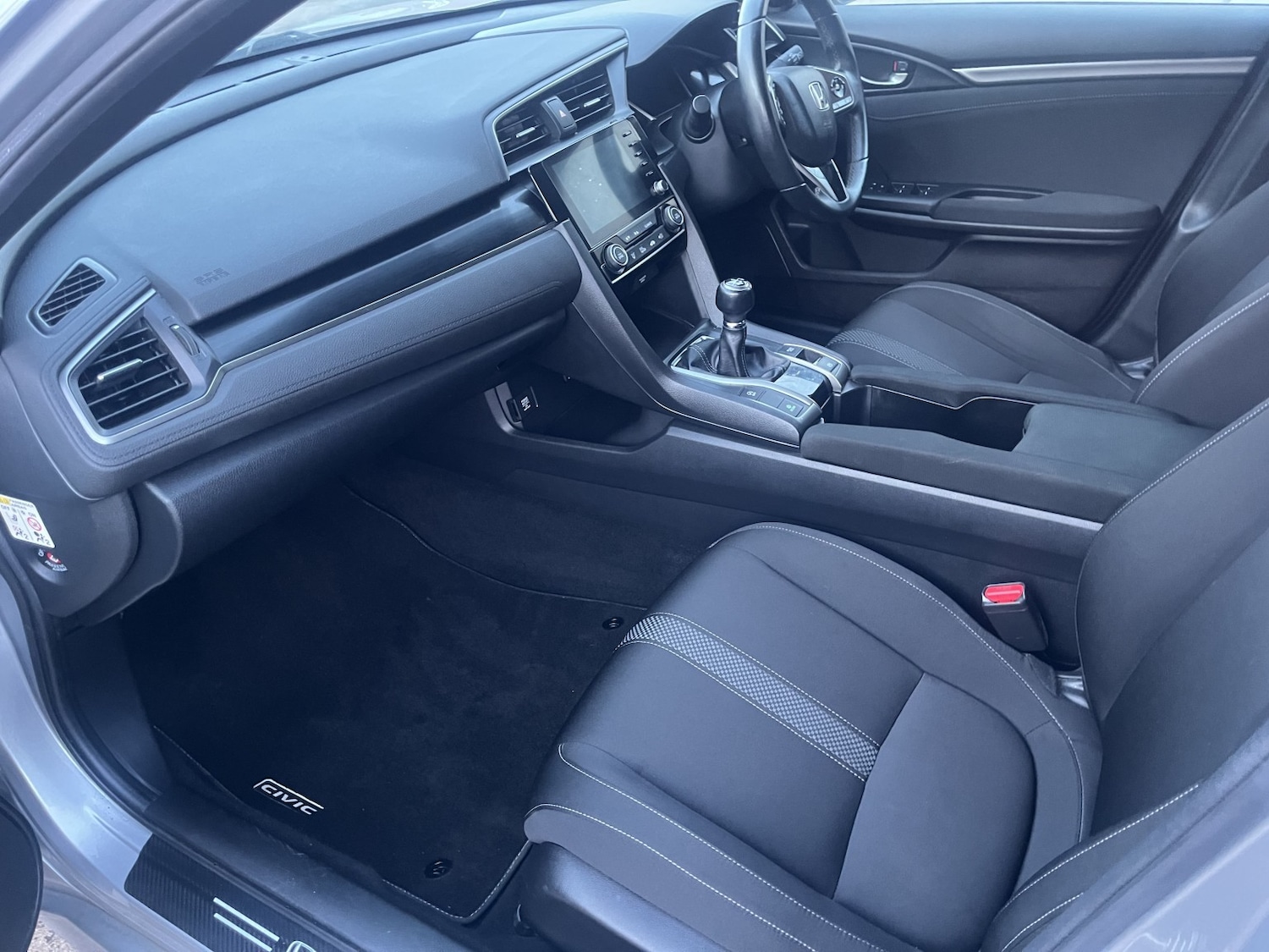 Used Honda Civic 2020 for sale - 76911124: Photo 8