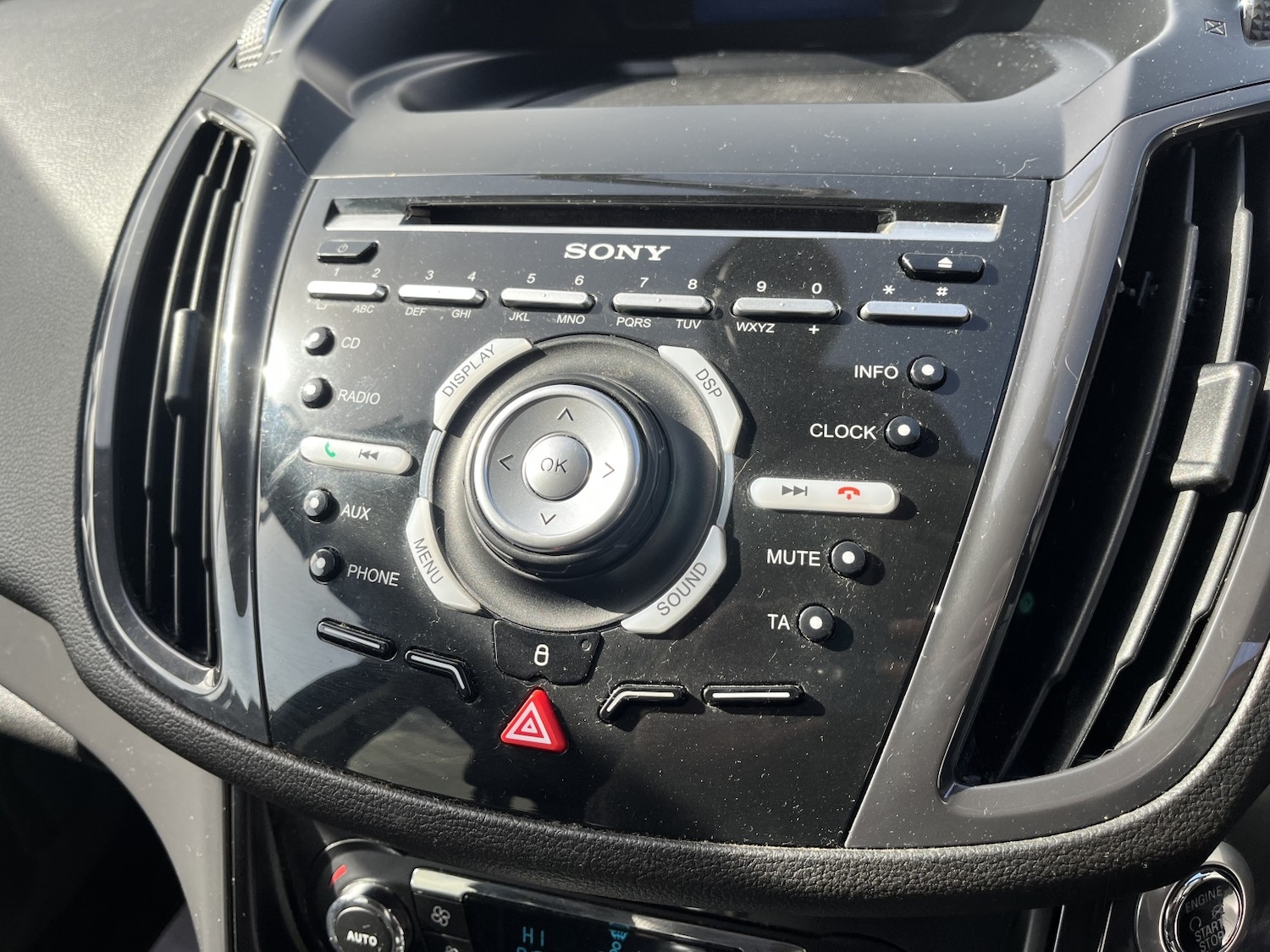 Used Ford Kuga 2015 for sale - 78053307: Photo 15