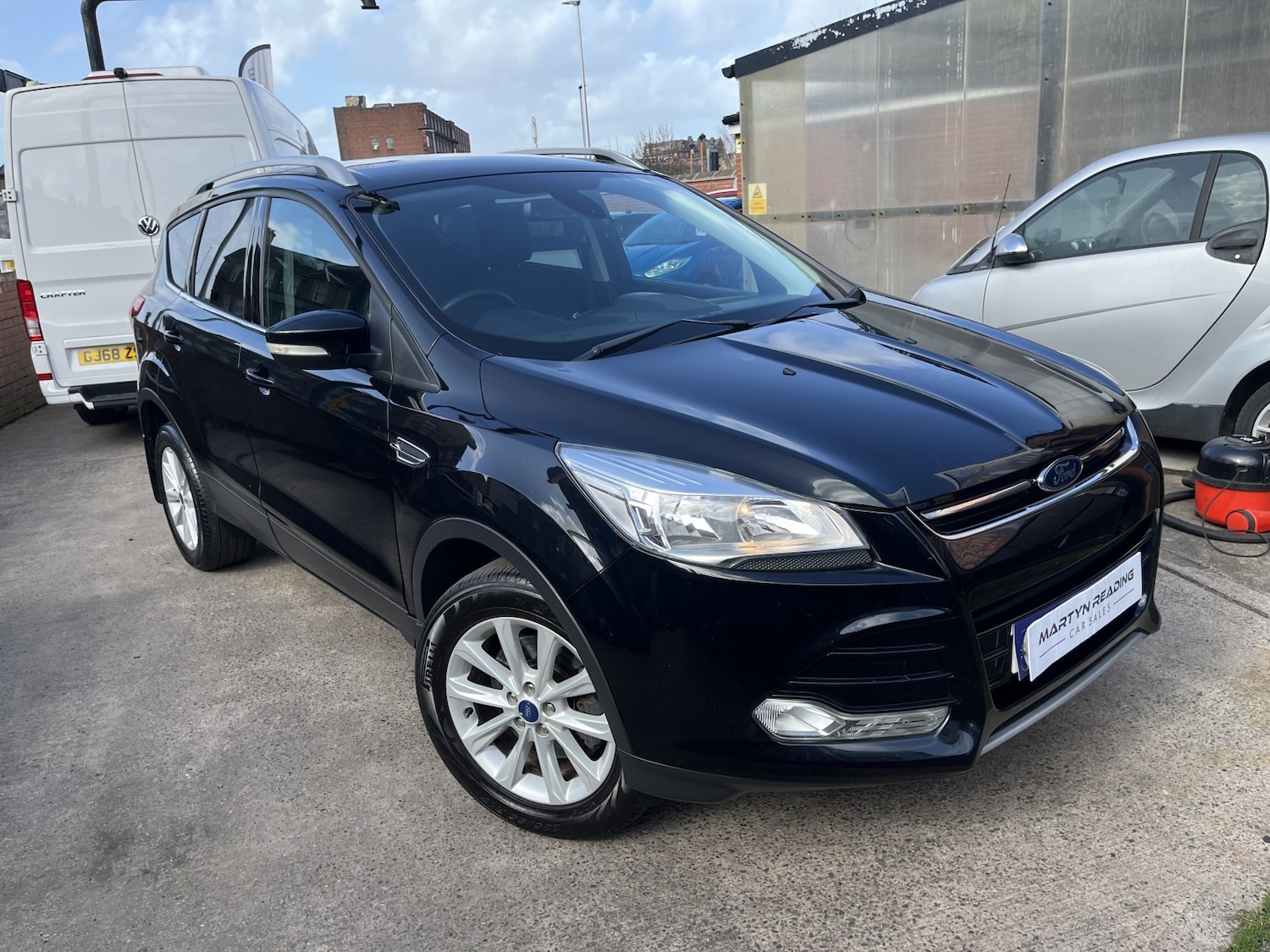Used Ford Kuga 2015 for sale - 78053307: Photo 2