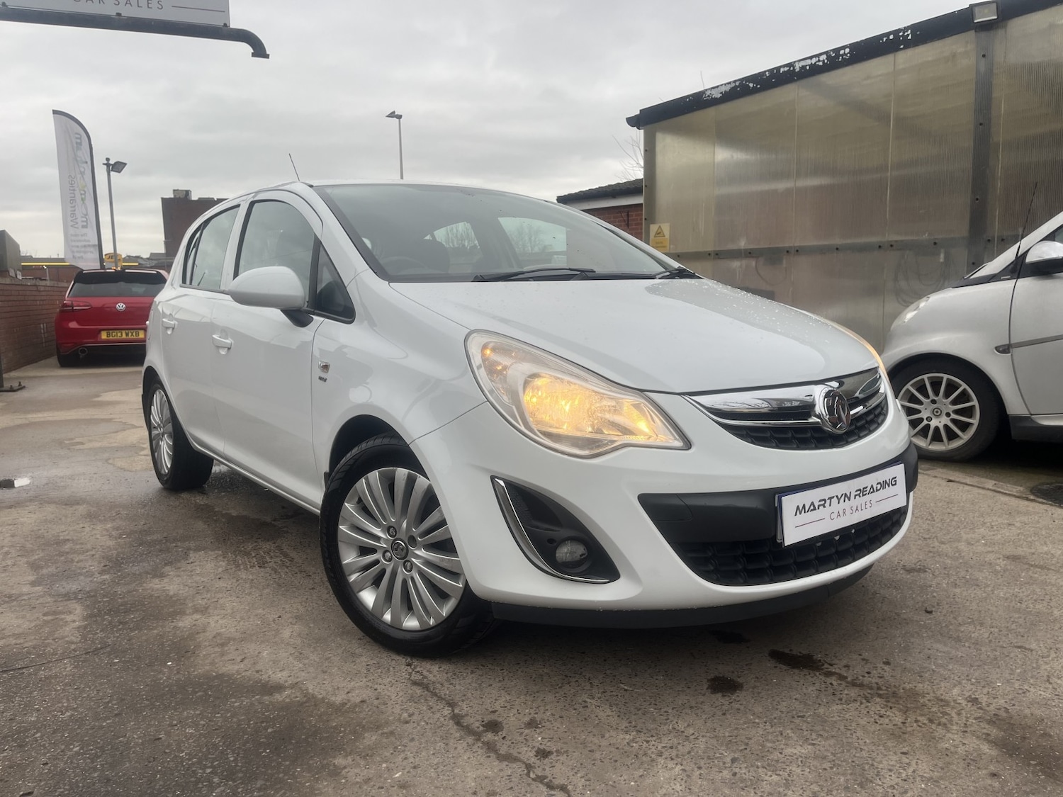 Used Vauxhall Corsa 2013 for sale - 77516135: Photo 2