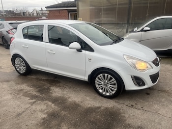 Used Vauxhall Corsa 2013 for sale - 77516135: Photo