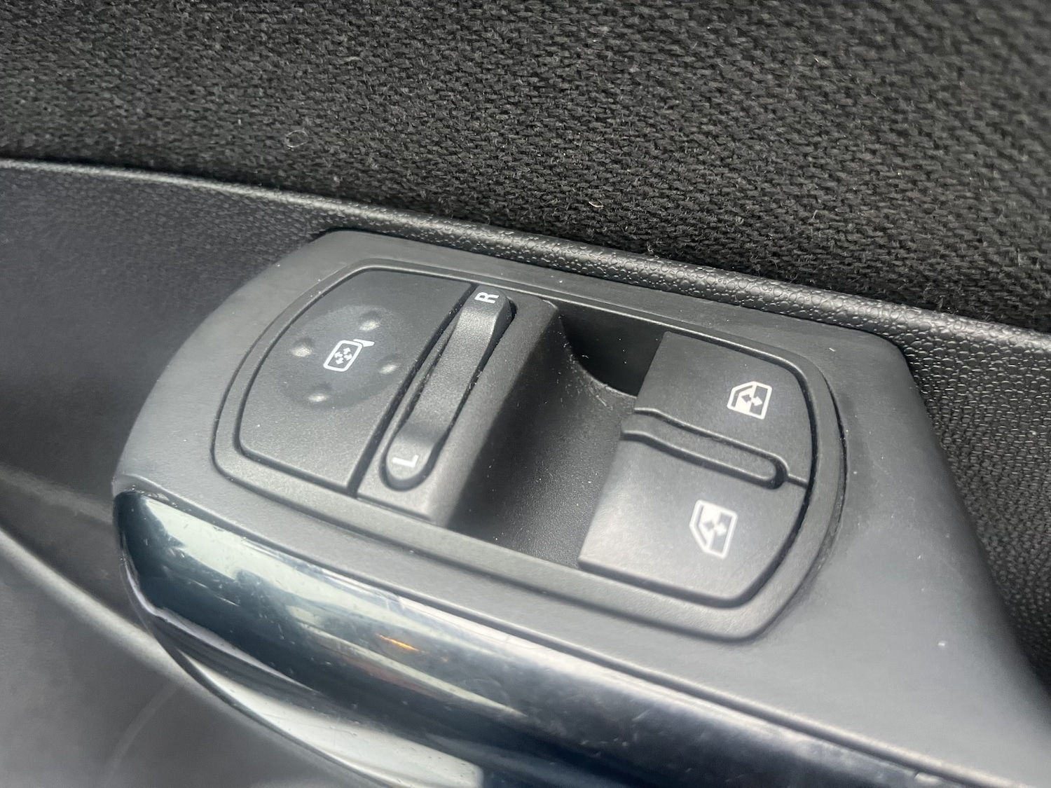 Used Vauxhall Corsa 2013 for sale - 77516135: Photo 8