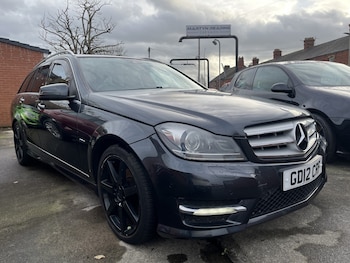 Used Mercedes-Benz C Class 2012 for sale - 76941799: Photo