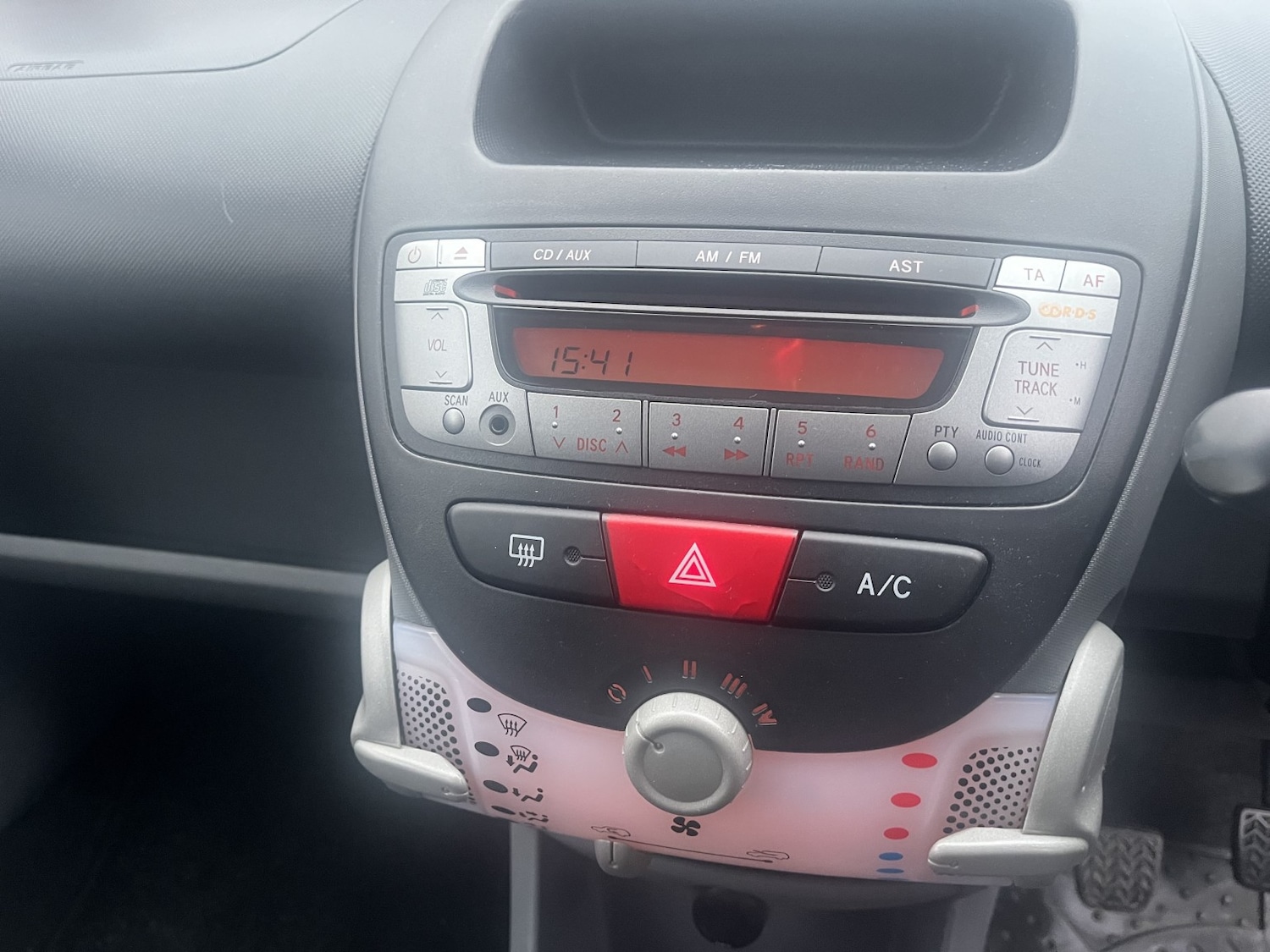 Used Citroen C1 2011 for sale - 77438428: Photo 9