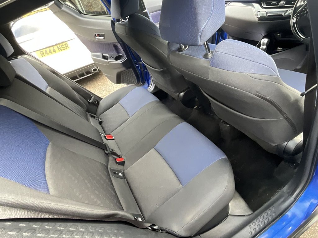 Used Toyota C-HR 2017 for sale - 76234372: Photo 14