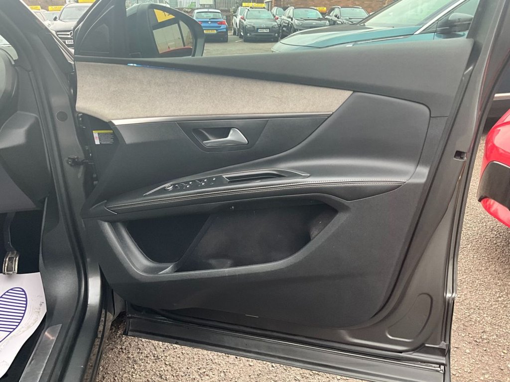 Used Peugeot 5008 2021 for sale - 77009741: Photo 17