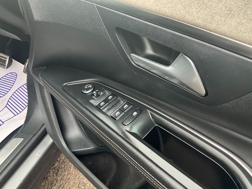 Used Peugeot 5008 2021 for sale - 77009741: Photo 18