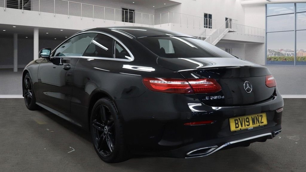 Used Mercedes-Benz E Class 2019 for sale - 77153787: Photo 3