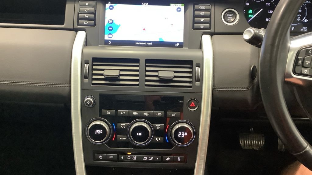 Used Land Rover Discovery Sport 2018 for sale - 76546953: Photo 11