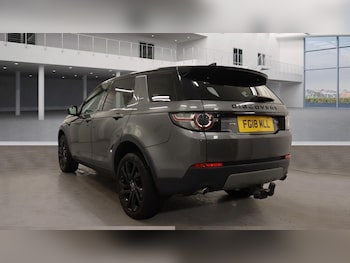 Used Land Rover Discovery Sport 2018 for sale - 76546953: Photo