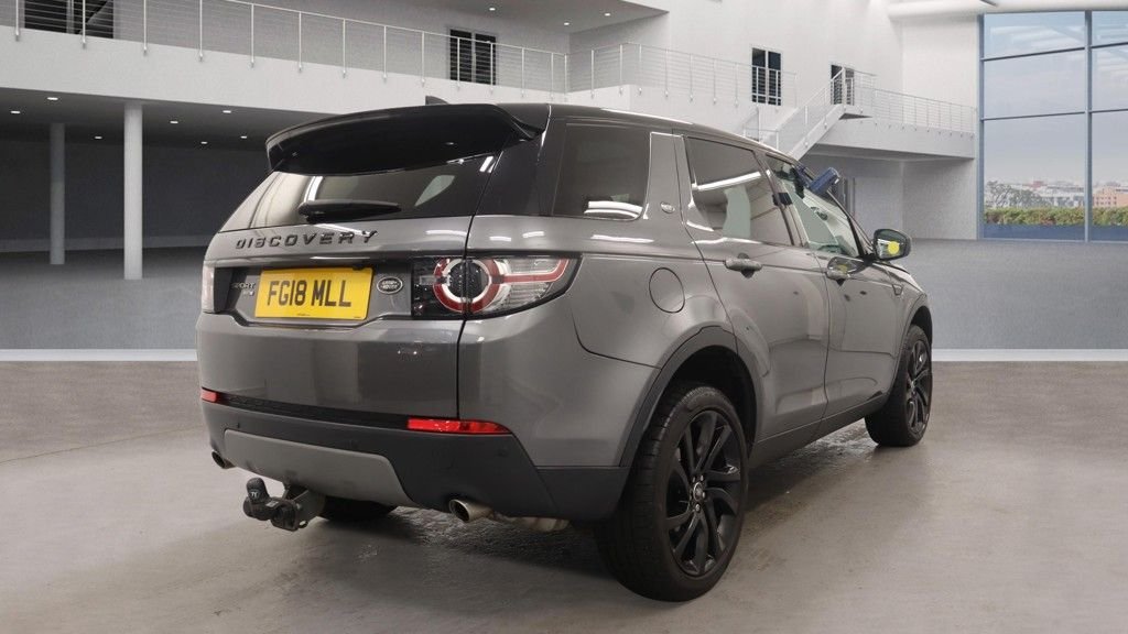Used Land Rover Discovery Sport 2018 for sale - 76546953: Photo 4