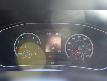 Used Volkswagen T-Roc 2021 for sale - 77009623: Photo