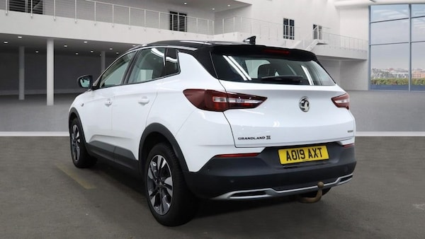 Used Vauxhall Grandland X 2019 for sale - 76280129: Photo 3