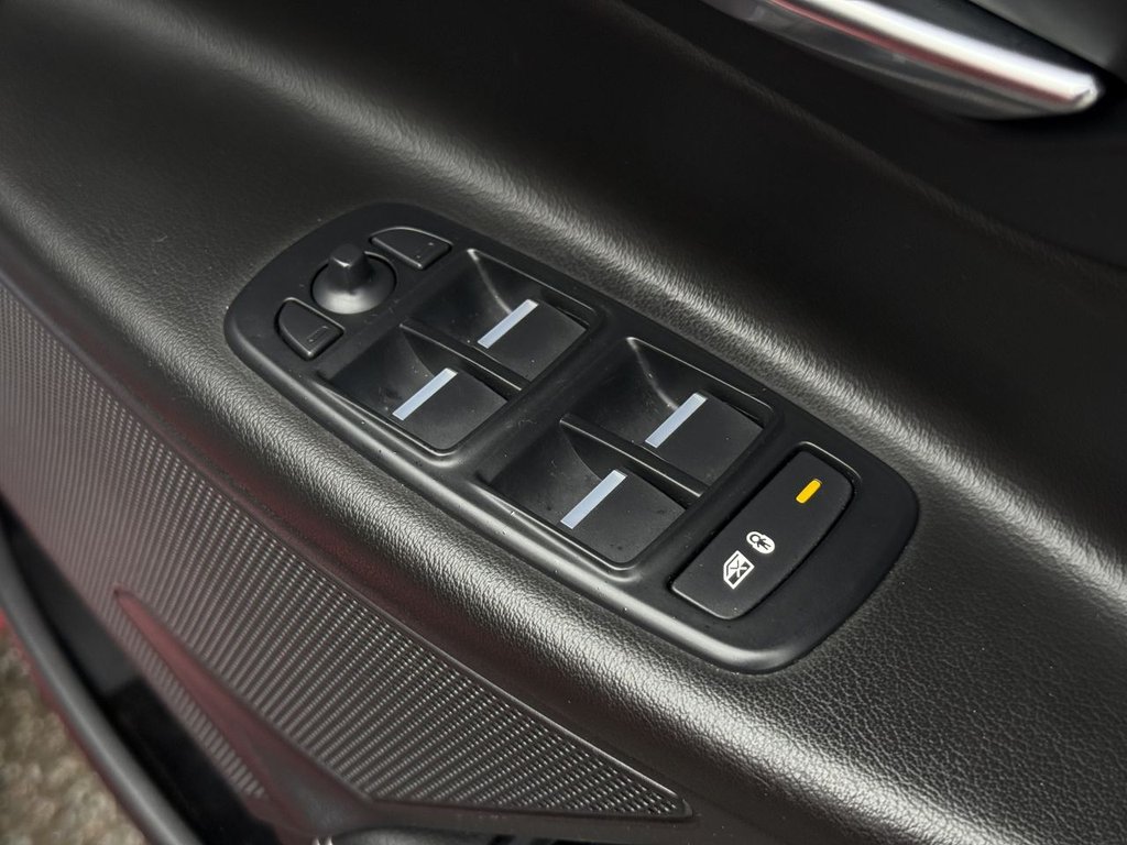 Used Jaguar XE 2017 for sale - 77990722: Photo 27