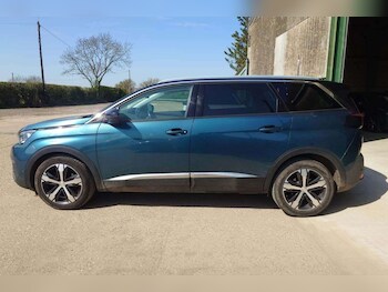 Used Peugeot 5008 2017 for sale - 78331190: Photo