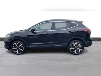 Used Nissan Qashqai 2018 for sale - 76256529: Photo 2
