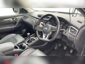 Used Nissan Qashqai 2018 for sale - 76256529: Photo 4