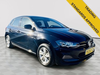 Used Volkswagen Polo 2018 for sale - 76234440: Photo 2