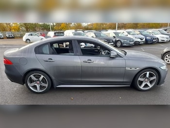 Used Jaguar XE 2018 for sale - 76582644: Photo