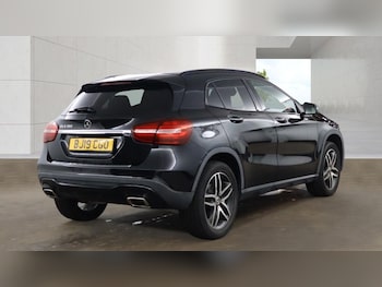 Used Mercedes-Benz GLA 2019 for sale - 79046710: Photo