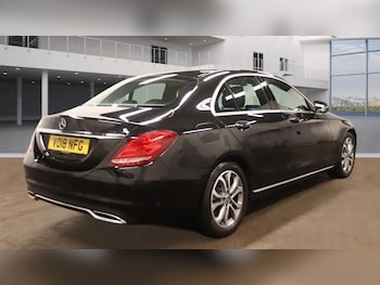 Used Mercedes-Benz C Class 2018 for sale - 77464064: Photo