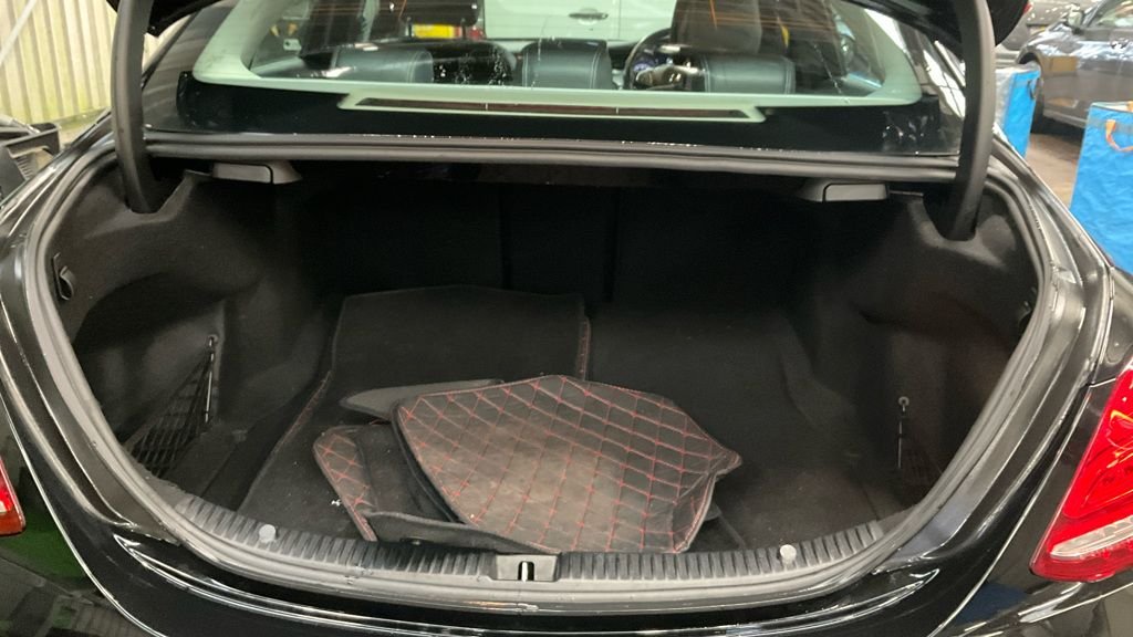 Used Mercedes-Benz C Class 2018 for sale - 77464064: Photo 7