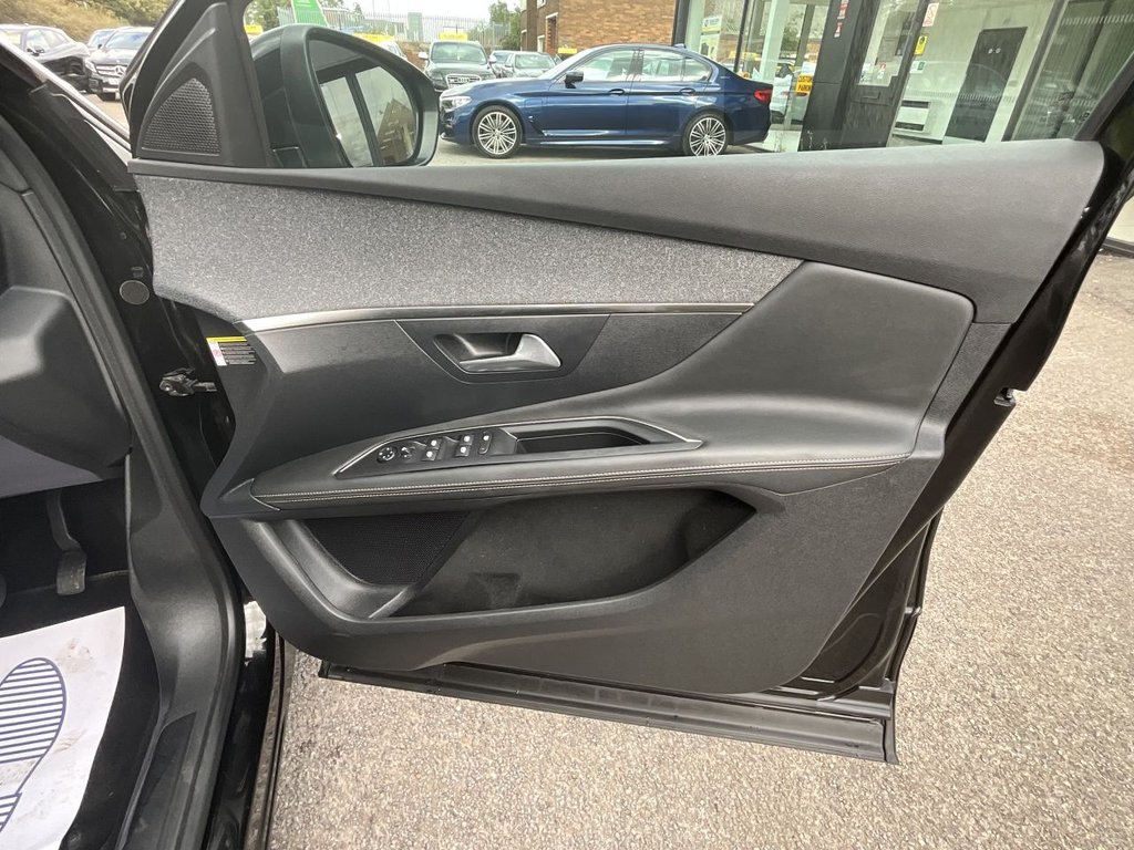 Used Peugeot 3008 2020 for sale - 76234441: Photo 16