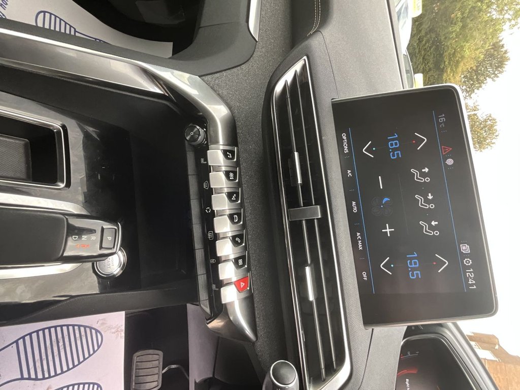 Used Peugeot 3008 2020 for sale - 76234441: Photo 21