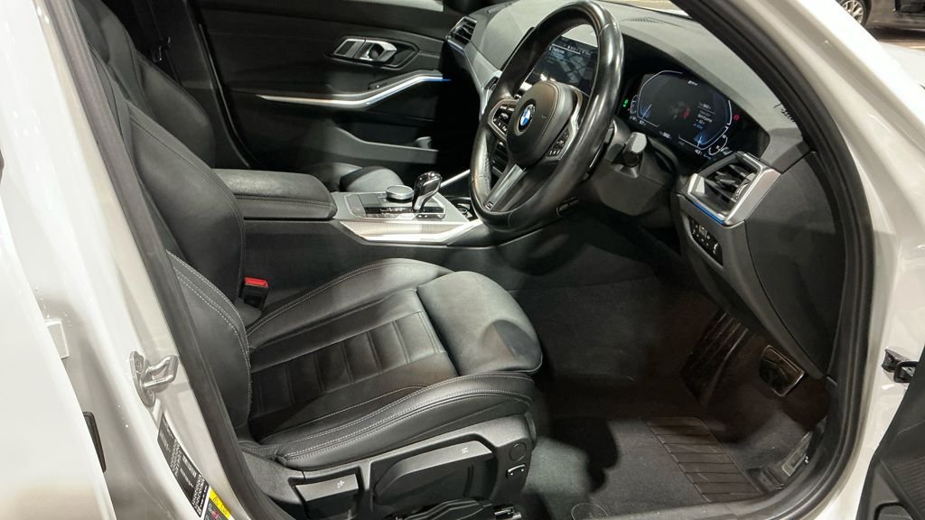 Used BMW 3 Series 2021 for sale - 76642543: Photo 9