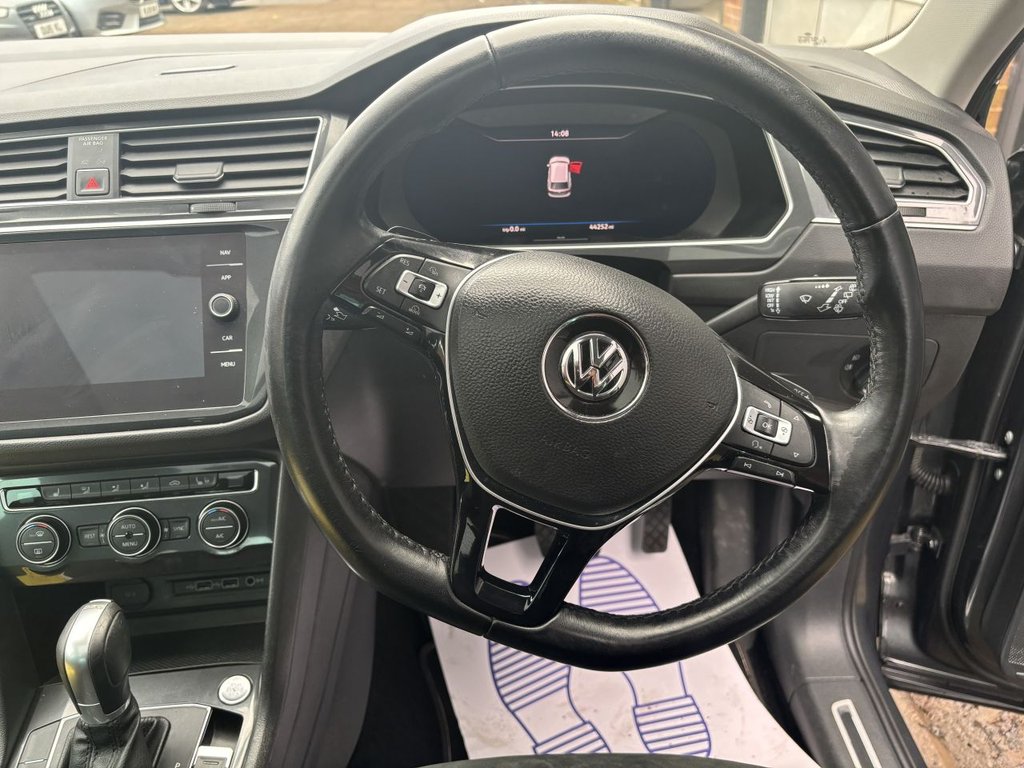 Used Volkswagen Tiguan 2018 for sale - 76356394: Photo 11